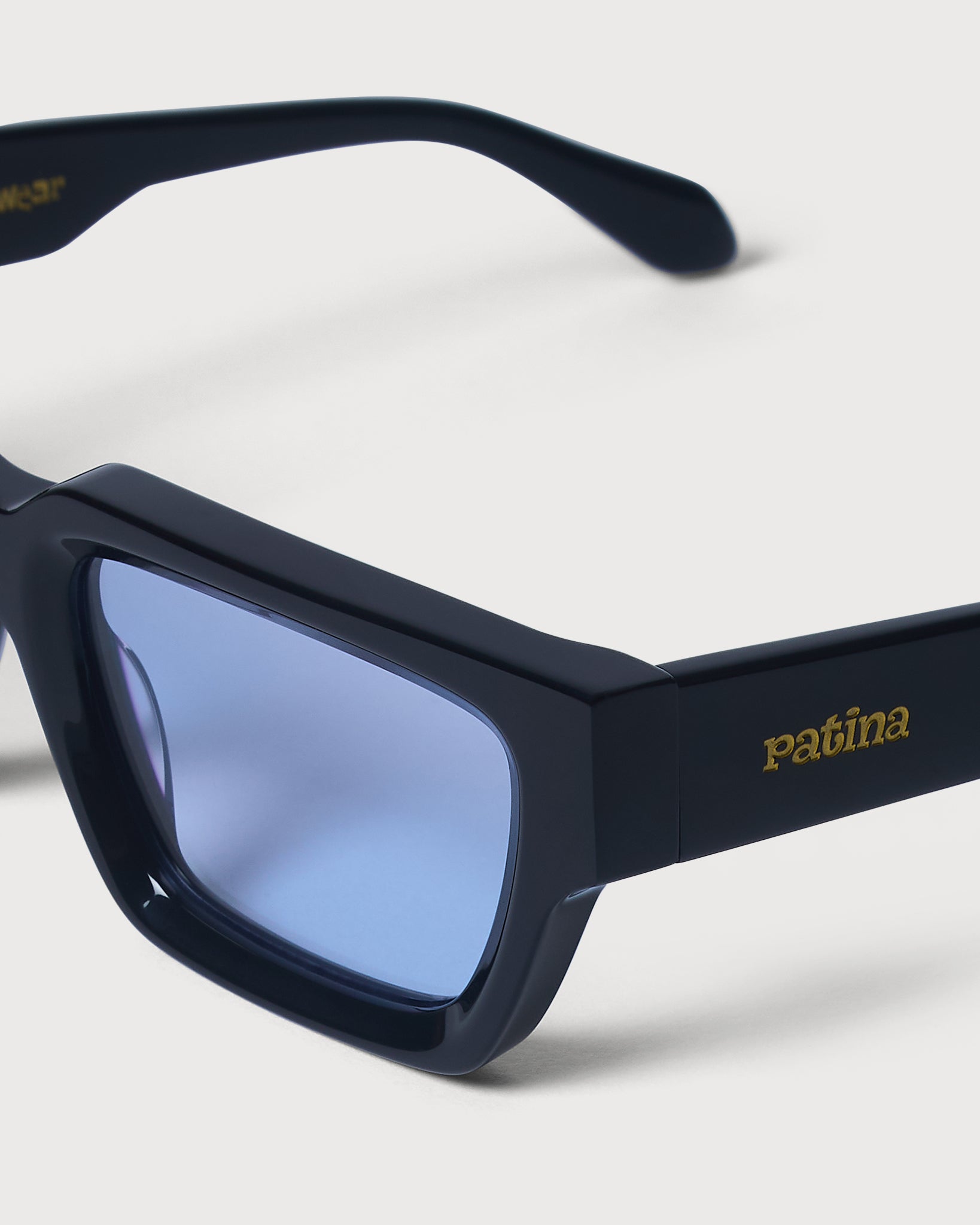Terra Sunglasses - Black - Patina